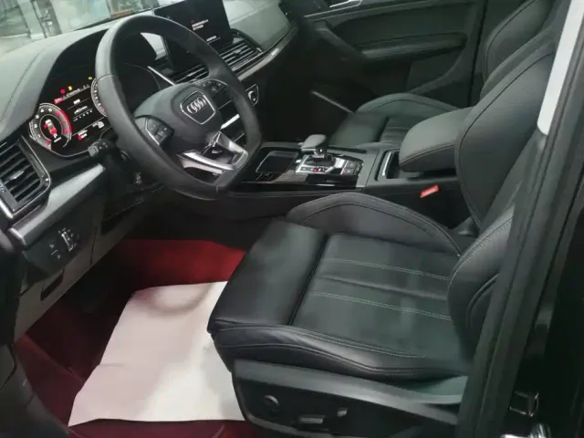 Audi Q5L — Фото автомобиля 9