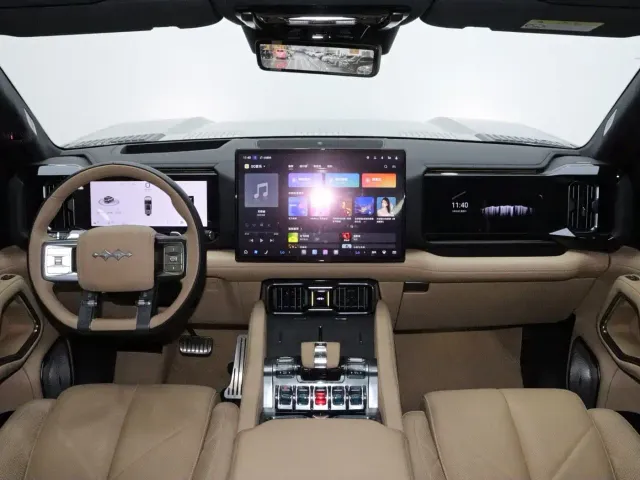 BYD FangChengBao Leopard 8 — Фото автомобиля 14