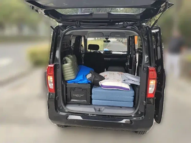 Wuling Zhiguang NEV — Фото автомобиля 15