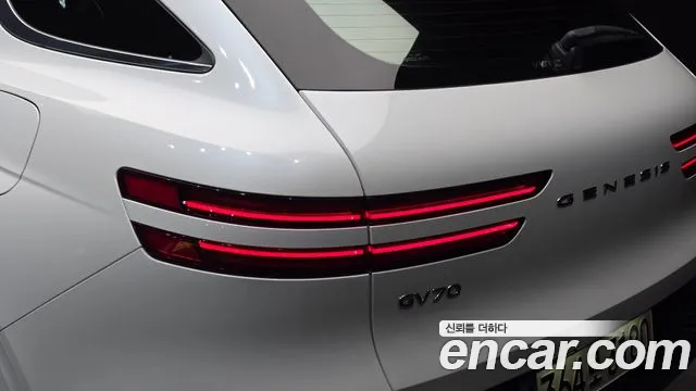Genesis GV70 2.5T Бензин AWD — Фото автомобиля 23