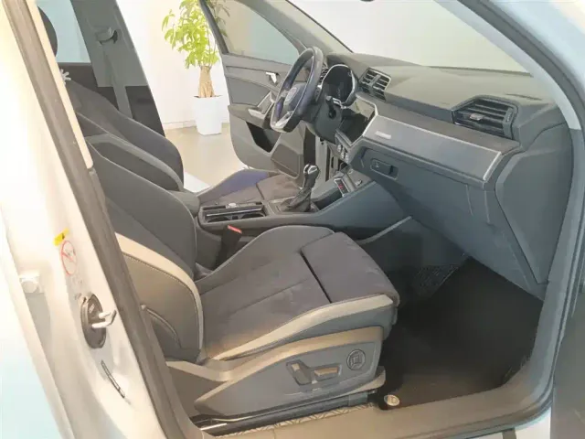 Audi Q3 — Фото автомобиля 10