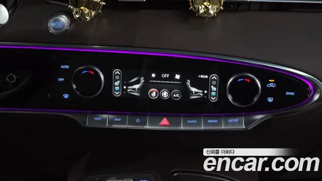 Genesis GV70 2.5T Бензин AWD — Фото автомобиля 18