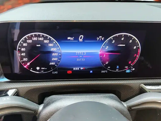 Mercedes-Benz A-Class — Фото автомобиля 11