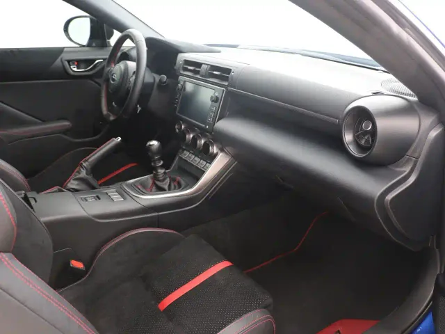 Subaru BRZ — Фото автомобиля 12