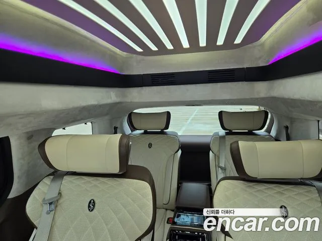 Kia Carnival Generation 4 — Фото автомобиля 17