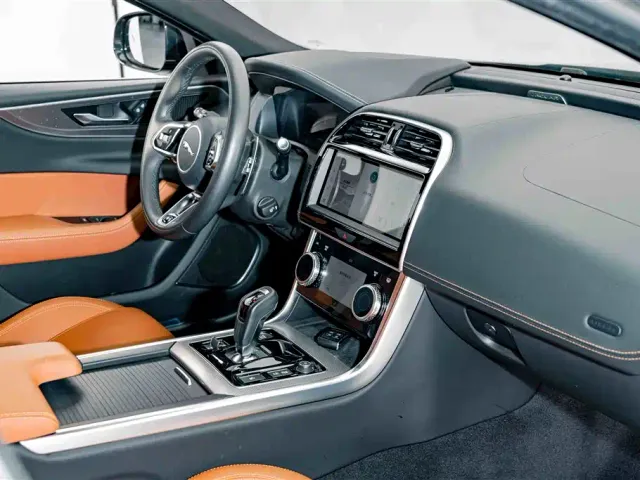 Jaguar Jaguar XEL 2023 2.0T 250PS R-DYNAMIC S Progressive Sport — Фото автомобиля 17