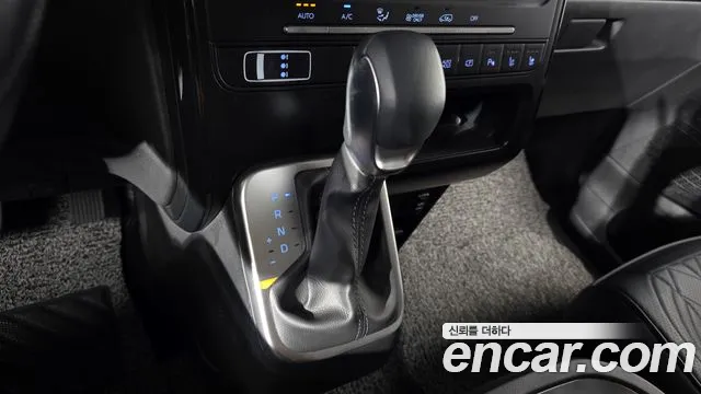 Hyundai Staria — Фото автомобиля 9