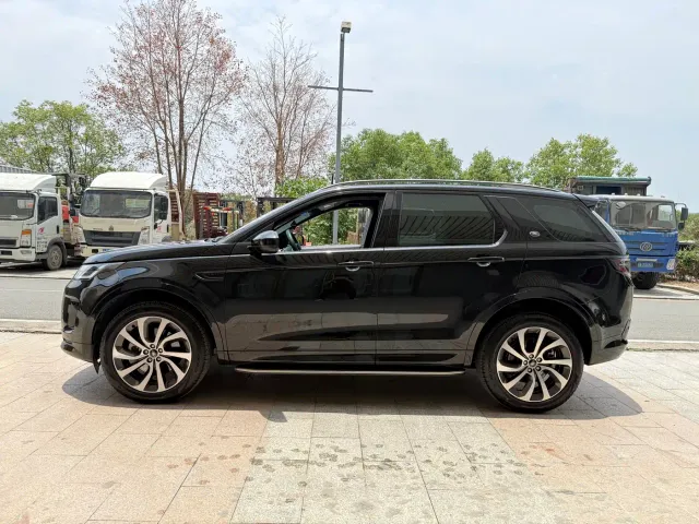 Land Rover Discovery Sport — Фото автомобиля 4