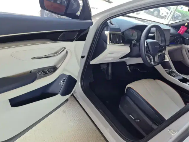 BYD Song PLUS — Фото автомобиля 11