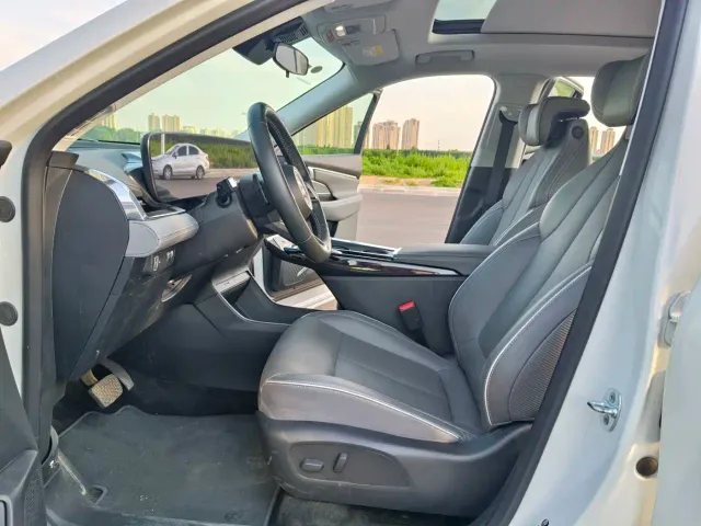 Buick E5 — Фото автомобиля 8