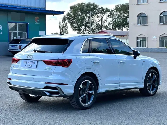 Audi Q3 — Фото автомобиля 4