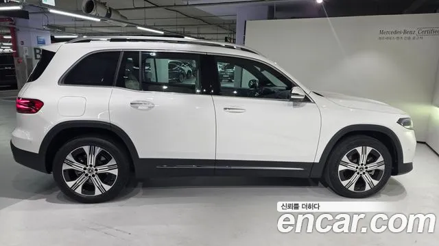 Mercedes-Benz EQB — Фото автомобиля 4