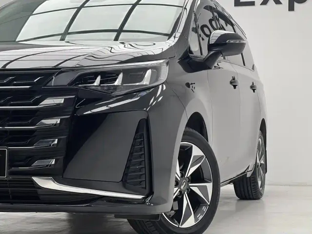 GAC Trumpchi M6 — Фото автомобиля 6