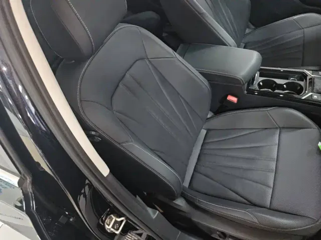 Volkswagen Passat — Фото автомобиля 24