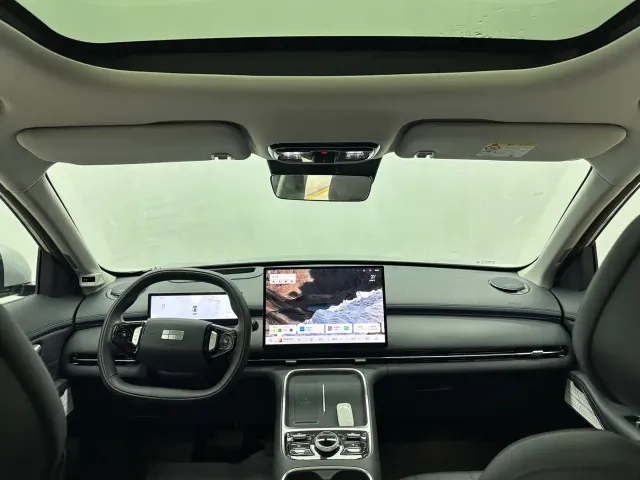 Geely Galaxy Galaxy Starship 7 EM-i 2026 135km Spaceship Edition — Фото автомобиля 4