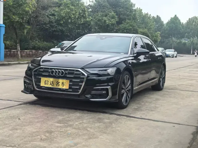 Фотография автомобиля — Audi A6L