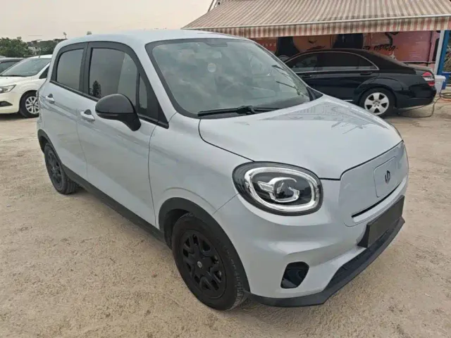 Leapmotor T03 — Фото автомобиля 3