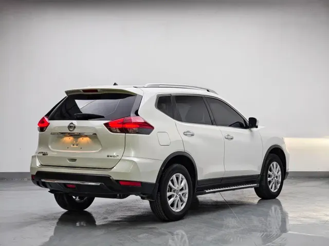 Nissan X-Trail — Фото автомобиля 6