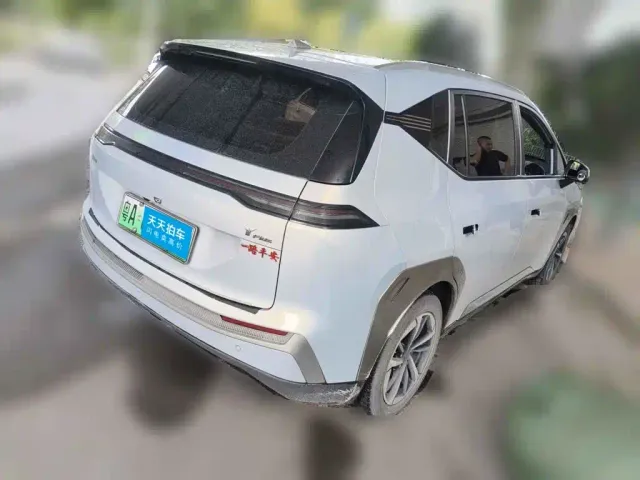 Aion AION Y 2025 Model Plus 510 Smart Premium — Фото автомобиля 2