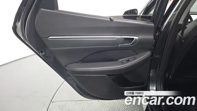 Hyundai Sonata — Фото автомобиля 14