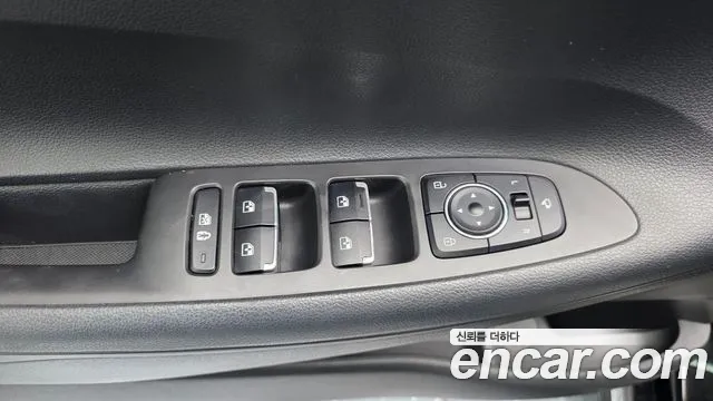 Hyundai Grandeur — Фото автомобиля 24