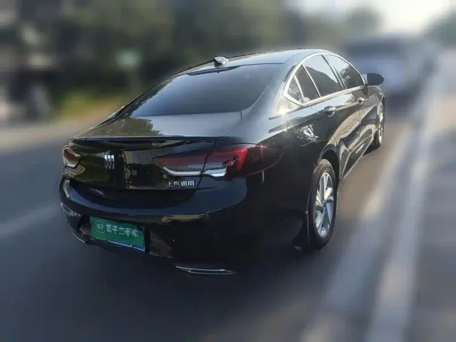 Buick Regal — Фото автомобиля 6