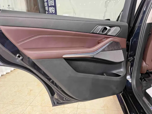 BMW X5 — Фото автомобиля 16
