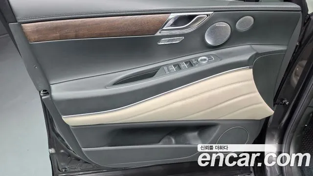 Genesis GV80 — Фото автомобиля 13