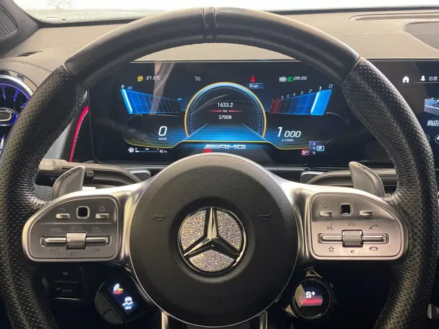 Mercedes-Benz GLB AMG — Фото автомобиля 11
