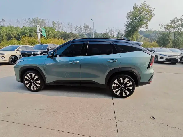 Geely Boyue L — Фото автомобиля 8