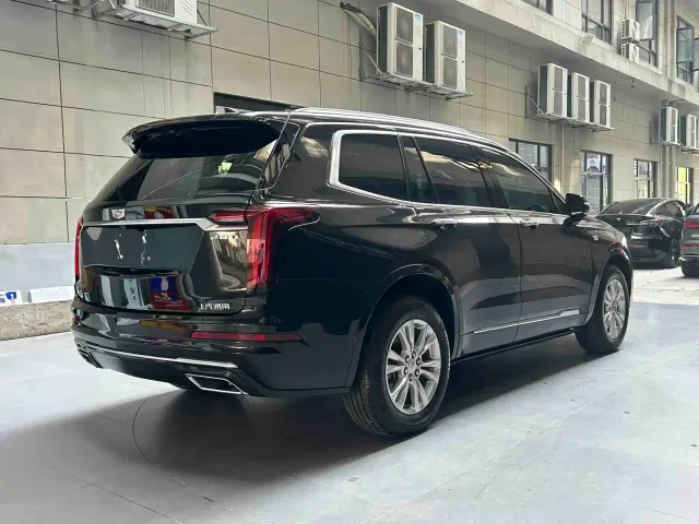 Cadillac XT6 — Фото автомобиля 2
