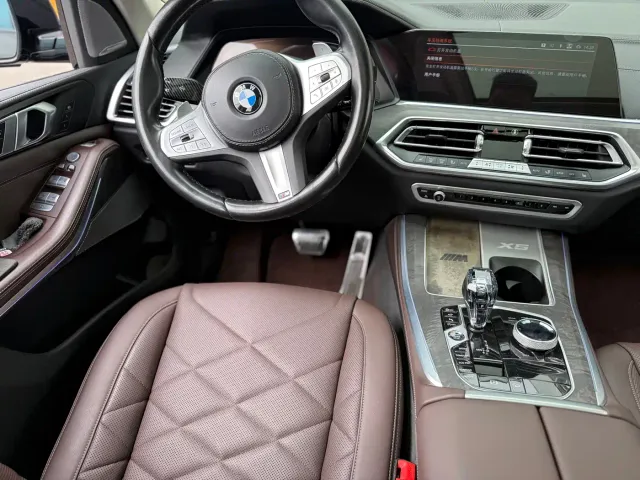 BMW X5 — Фото автомобиля 13