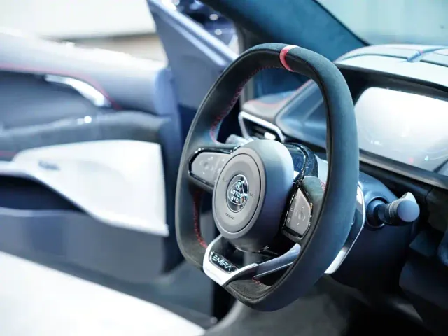 Lotus Emira — Фото автомобиля 30