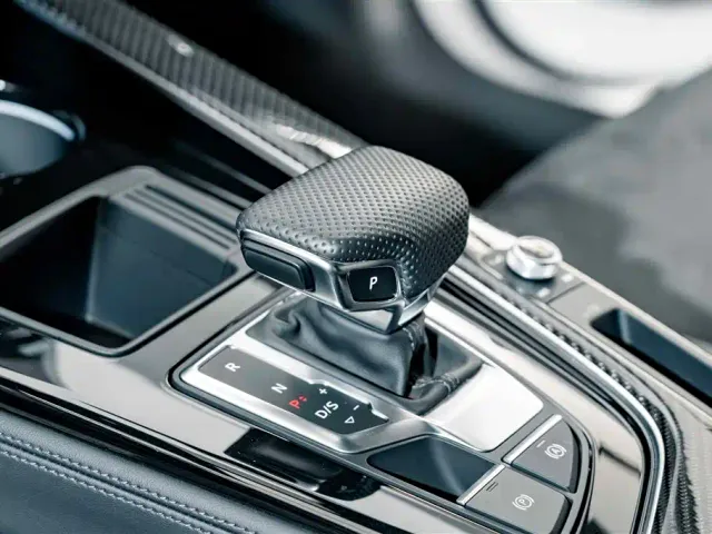 Audi A4L — Фото автомобиля 16
