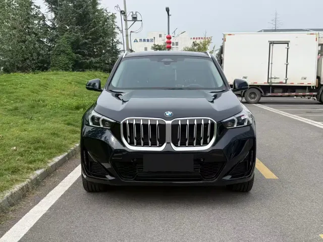BMW X1 — Фото автомобиля 2