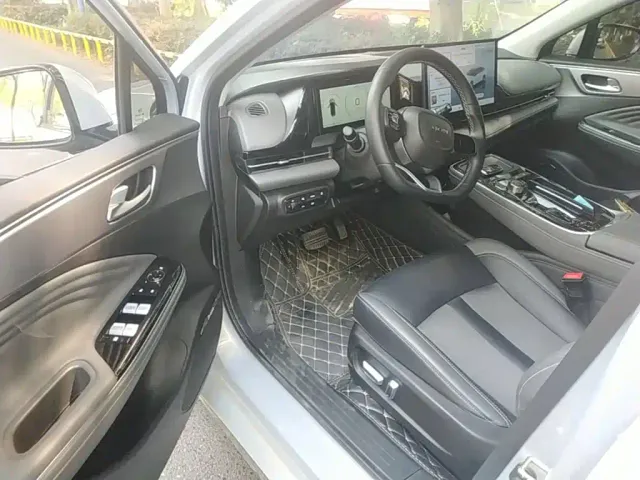 GAC Aion S Plus — Фото автомобиля 15