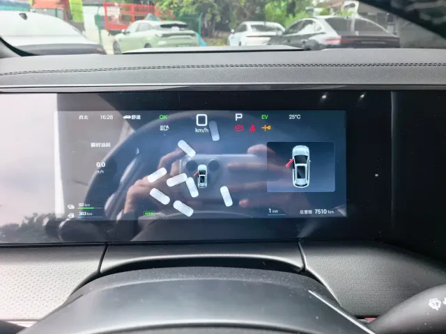 BYD Song L DM-i — Фото автомобиля 7