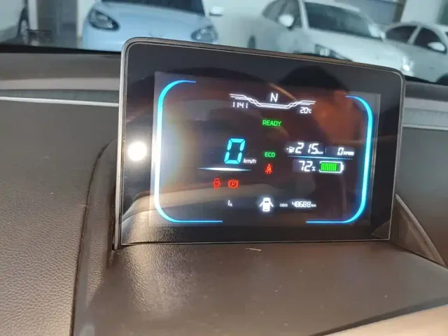 Changan Lumin — Фото автомобиля 11