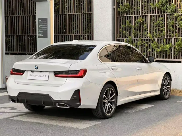 BMW 3 Series — Фото автомобиля 4
