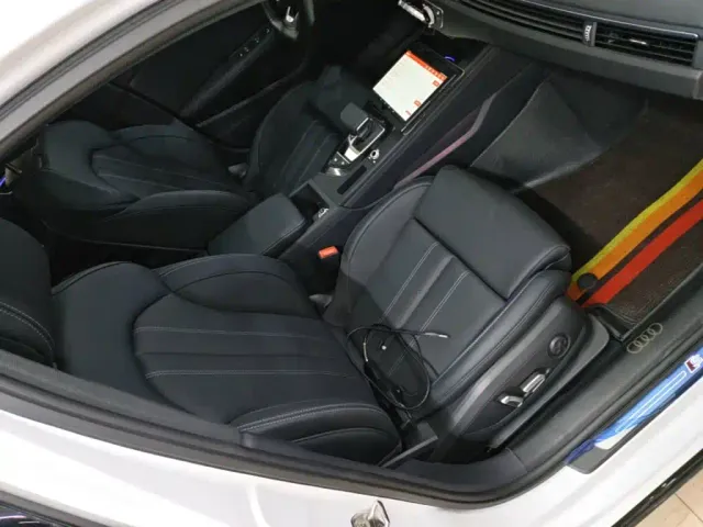 Audi A4L — Фото автомобиля 24
