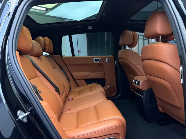 Li Auto L7 — Фото автомобиля 12