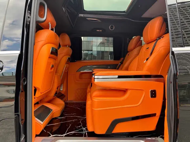 Mercedes-Benz V-Class — Фото автомобиля 14