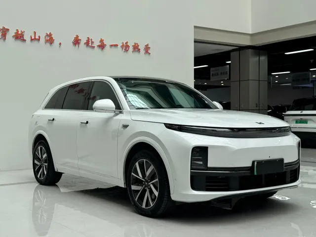 Li Auto L7 — Фото автомобиля 3