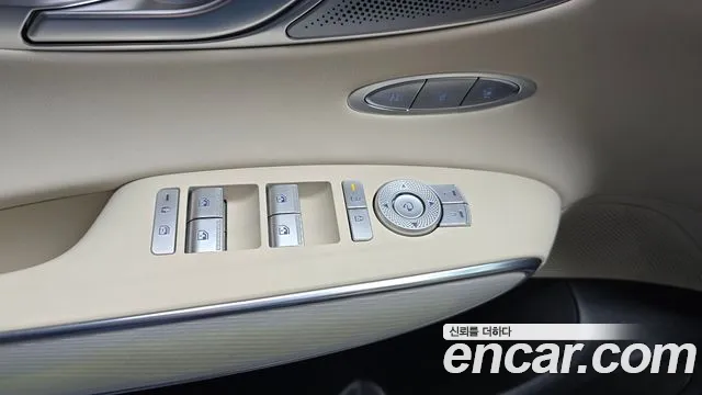 Genesis GV70 2.5T Бензин AWD — Фото автомобиля 30