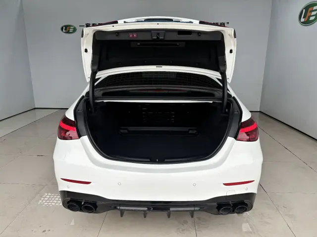 Mercedes-Benz C-Class — Фото автомобиля 28