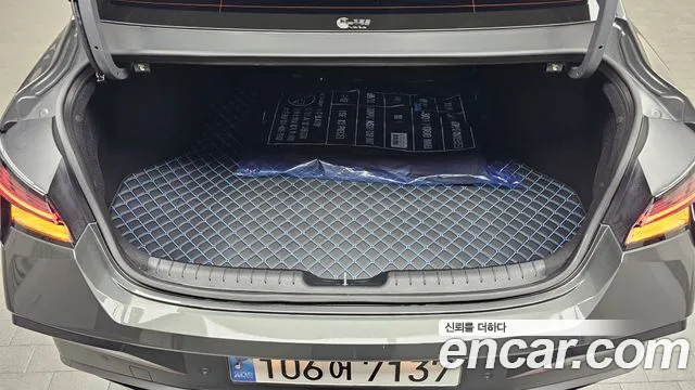Hyundai AVANTE Inspiration — Фото автомобиля 20