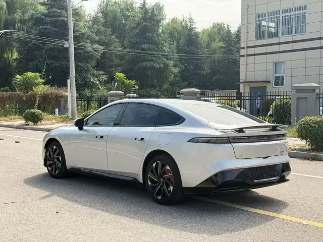 Dongfeng eπ 007 — Фото автомобиля 4