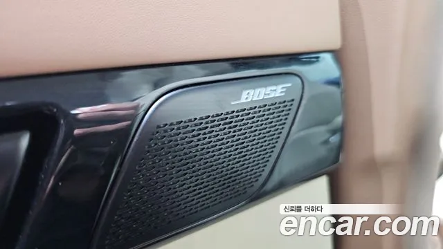 Hyundai Grandeur GN7 — Фото автомобиля 29