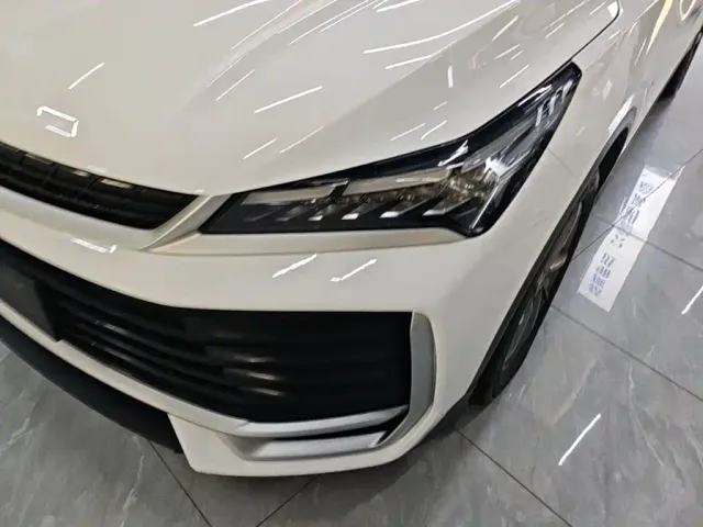 Geely Binyue — Фото автомобиля 23