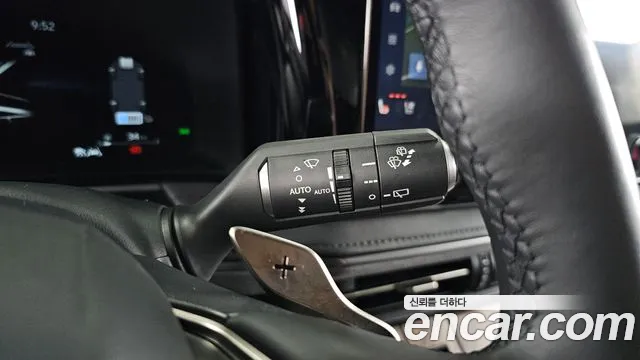 Lexus LM — Фото автомобиля 23
